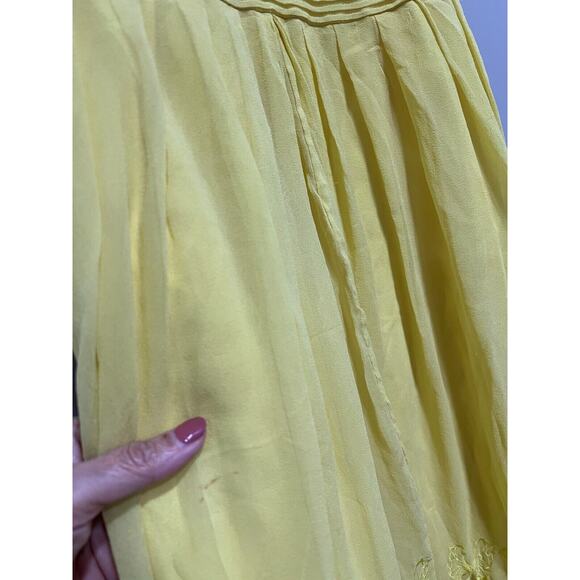 Venus 100% Silk Butterfly embroidery pleated detail Yellow Dress lined size 14 - Picture 7 of 12